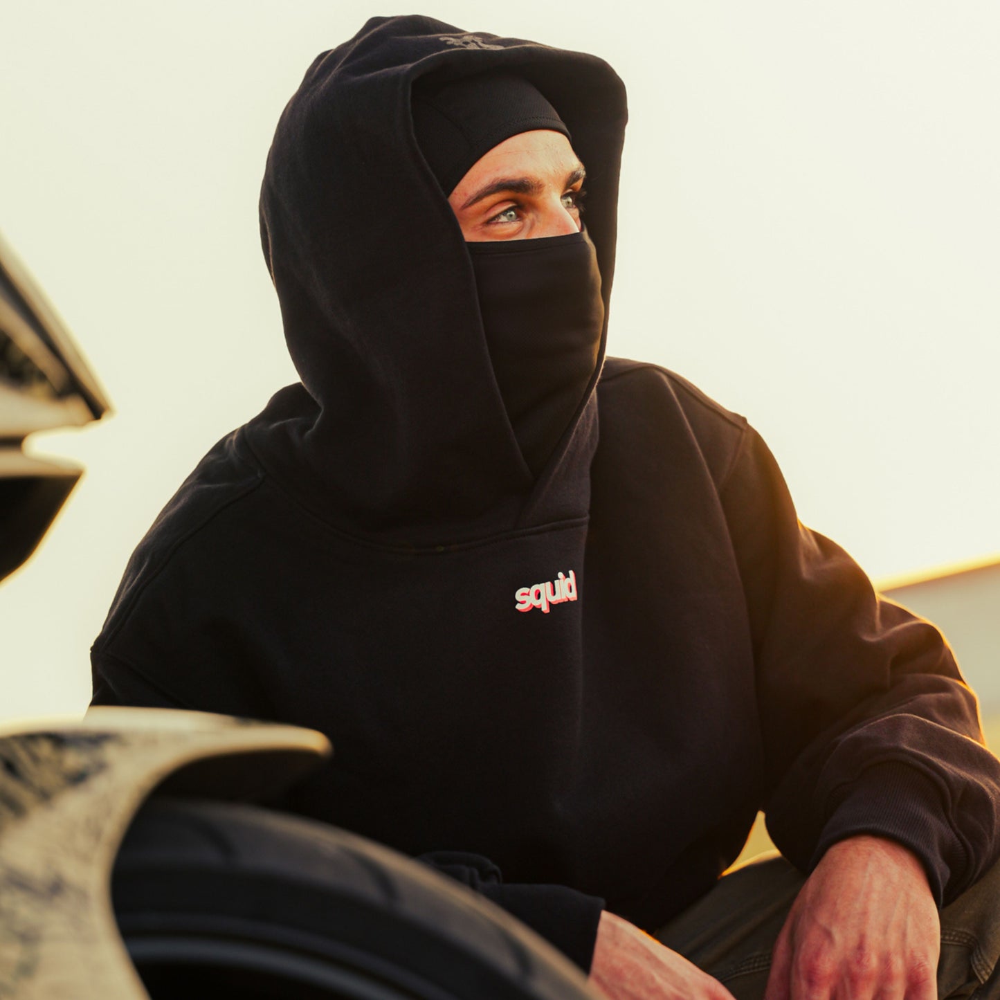 ® HOODIE