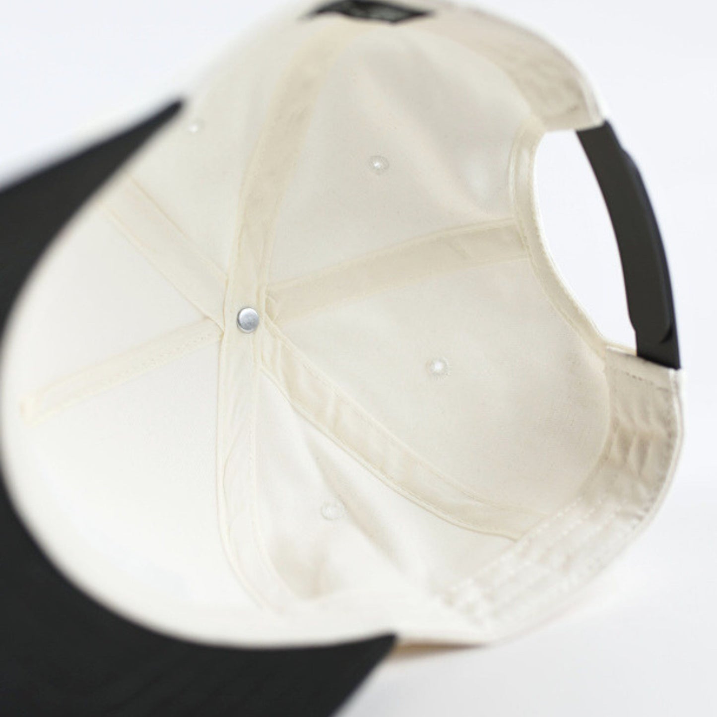 TT HAT